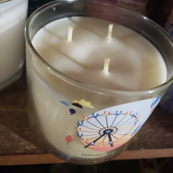Summer Boardwalk Candle - Picture 3 of 3